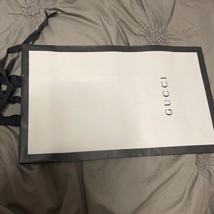 Gucci shopping bag